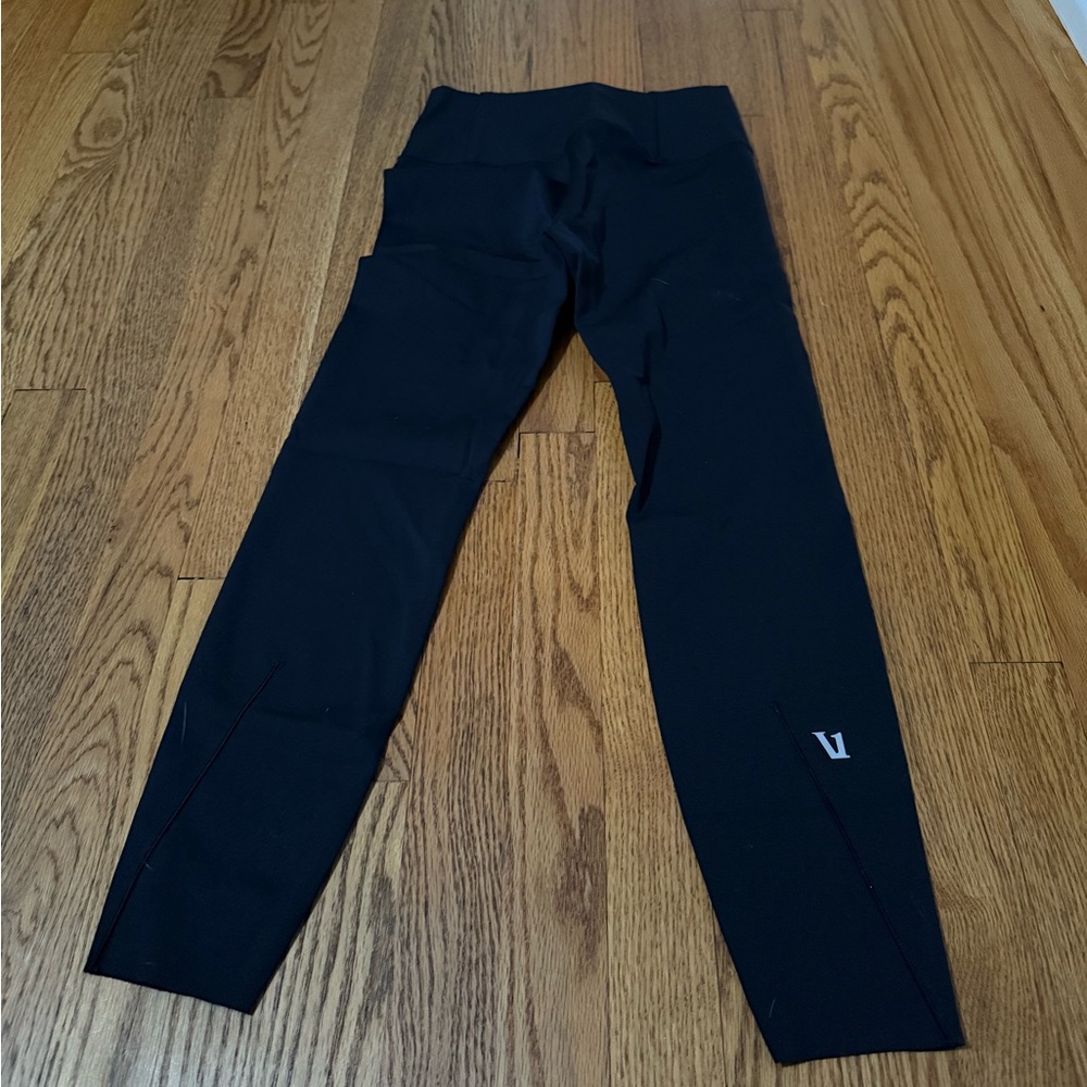 SOLD.  Vuori leggings